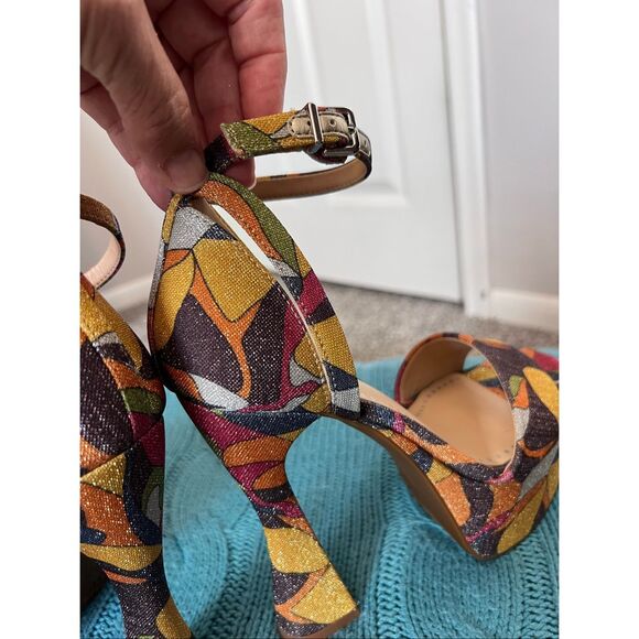 Chelsea & Violet Indi Vintage Print Platform Sandals - Picture 6 of 7